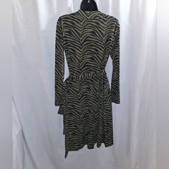 Tiger strip wrap dress SP - Picture 4 of 5